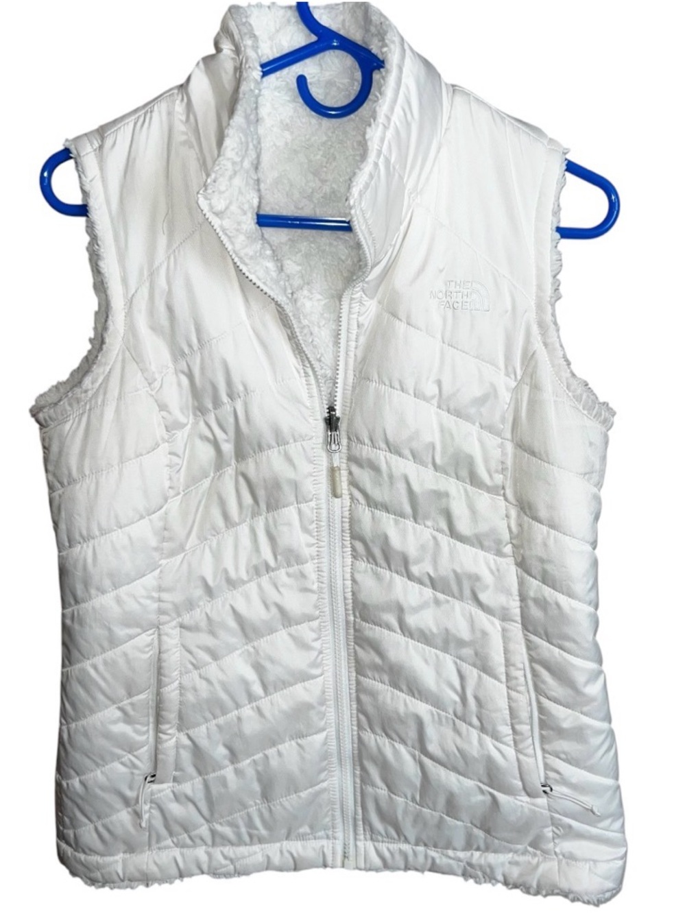 The North Face White Mossbud Insulated Reversible Vest
• Women’s Size Small